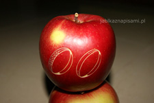 jablko z nadrukiem